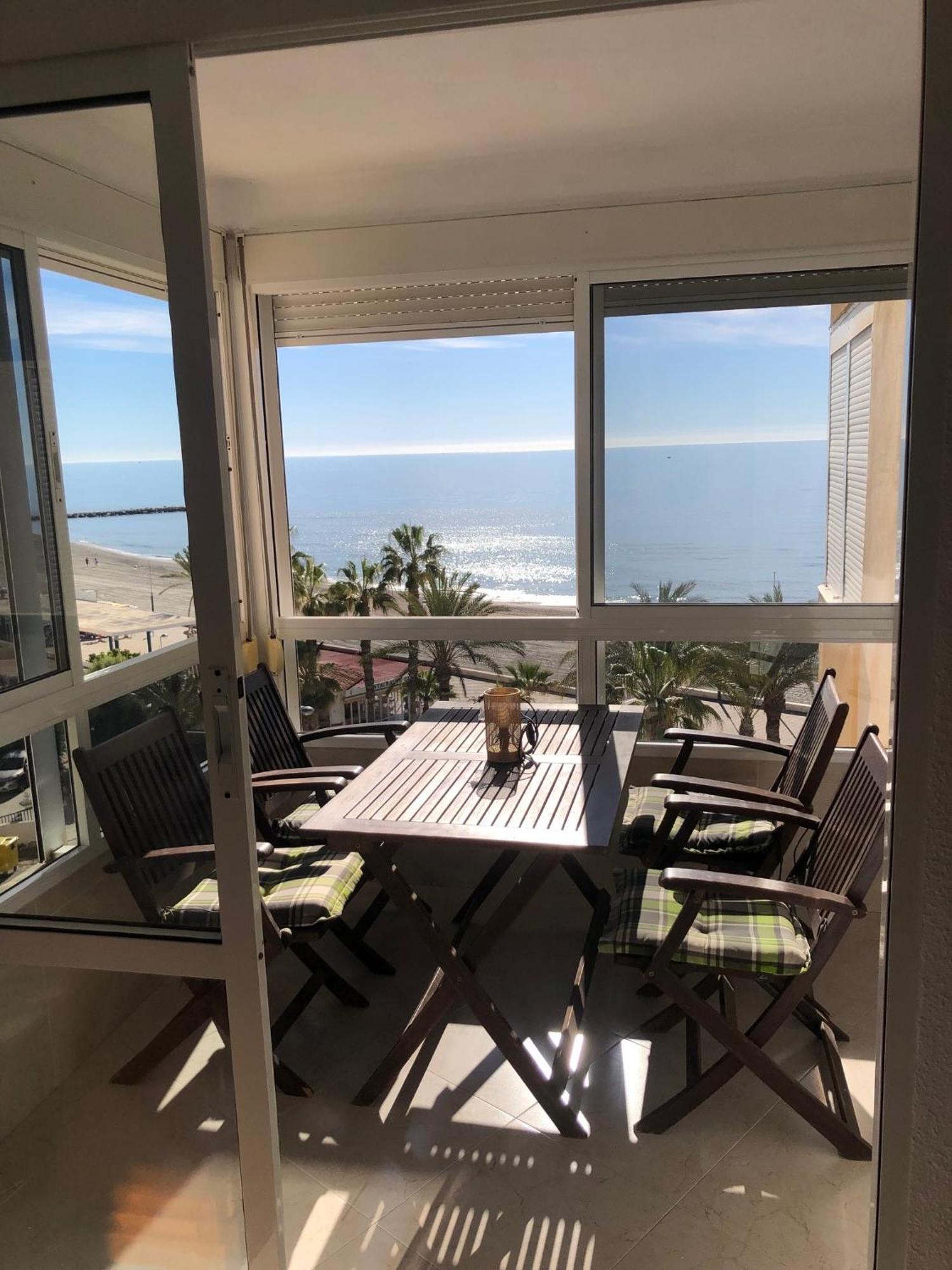 Estudio Mar En Calma, Primera Linea De Playa Con Vistas Al Mar Torrox Exterior photo